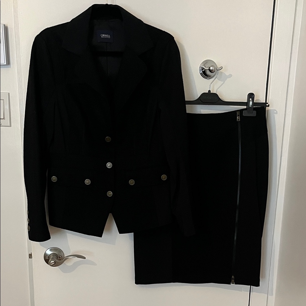 Elegant Black Blazer and Skirt Set